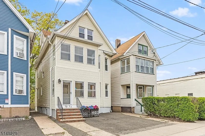 70-12 N Willow St #1