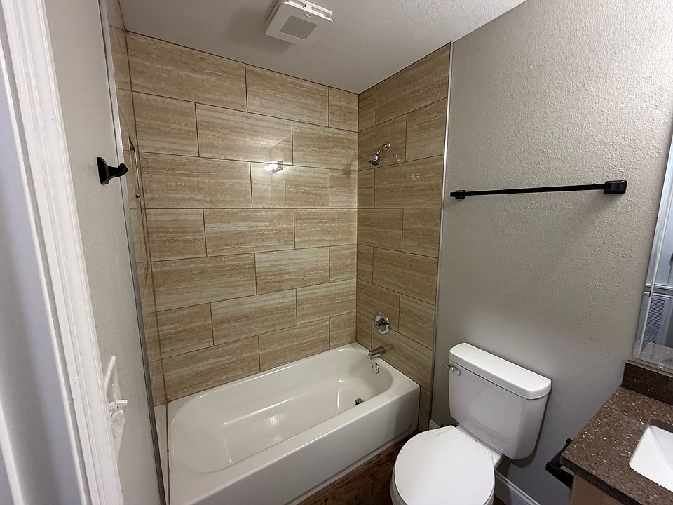 1st image of 501 N Jackson Ave #D