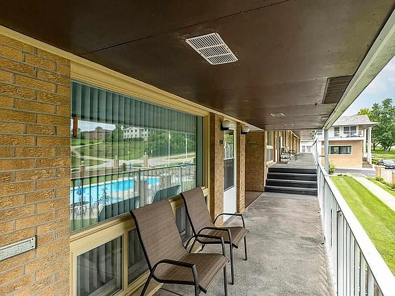 3rd image of 1104 Kimberly Rd Unit 408
