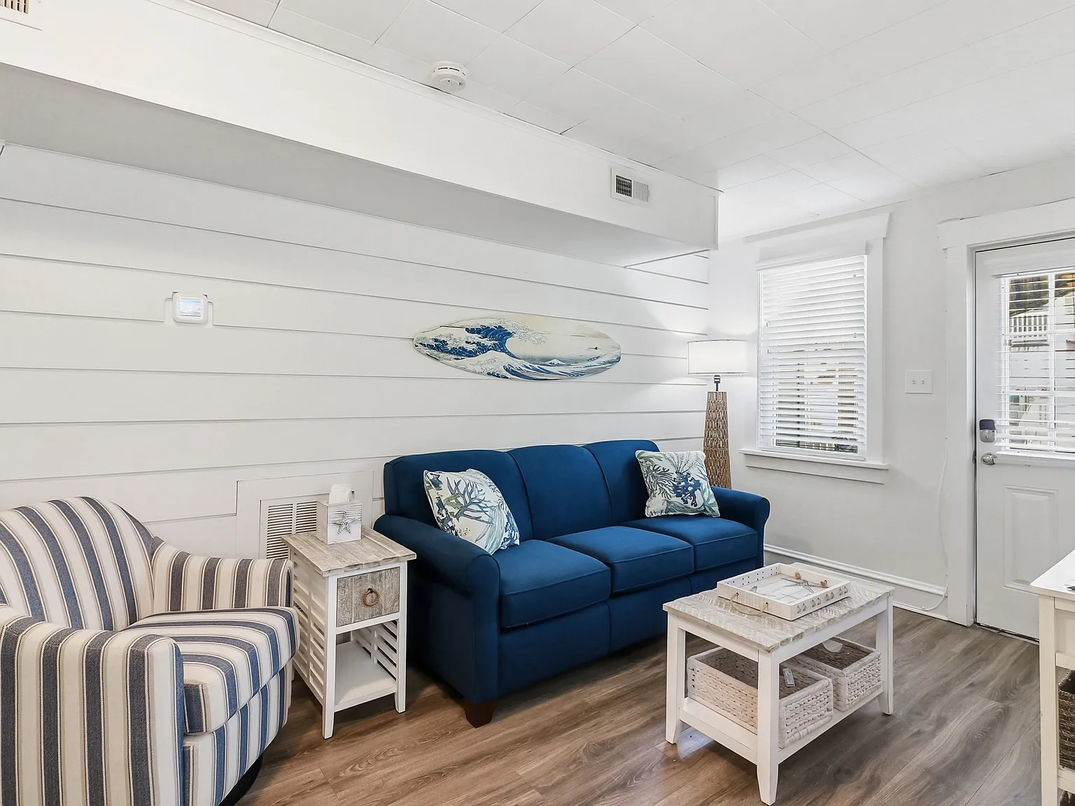806 Delancey Pl — Photo 3