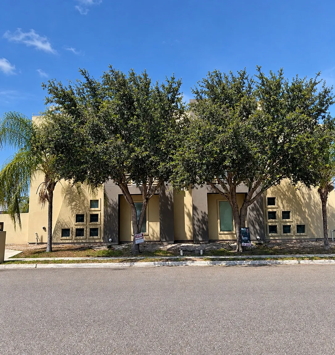 2 bed, 2.5 bath, 1248 sqft, $1,300 — Photo 1