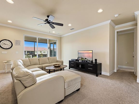 5th image of 6513 Monterey Pt #201