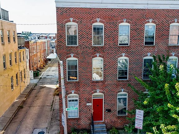 2nd image of 2119 E Fairmount Ave