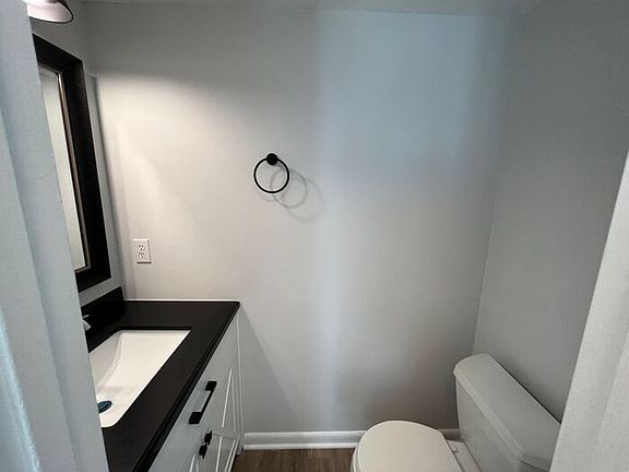 3rd image of 18979 Highstream Dr
