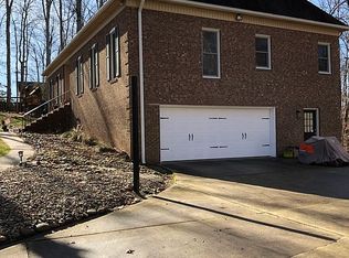 10600 Knox Farm Rd, Charlotte, NC 28278