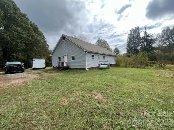 12930 Plaza Rd, Charlotte, NC 28215