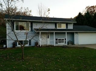 1802 Taylor Cir, Reedsburg, WI 53959