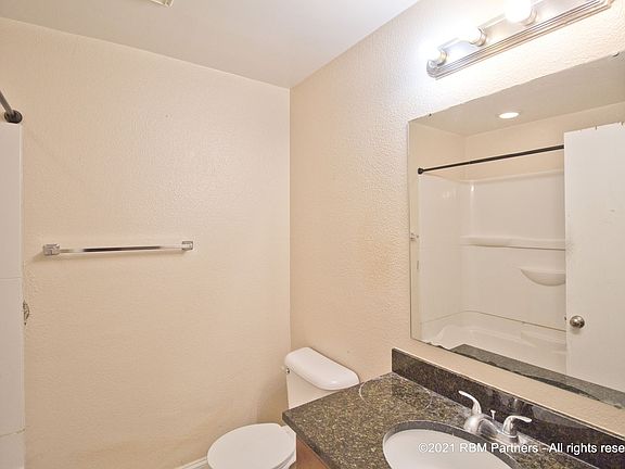 3rd image of 518 Hillsboro Ave APT 4