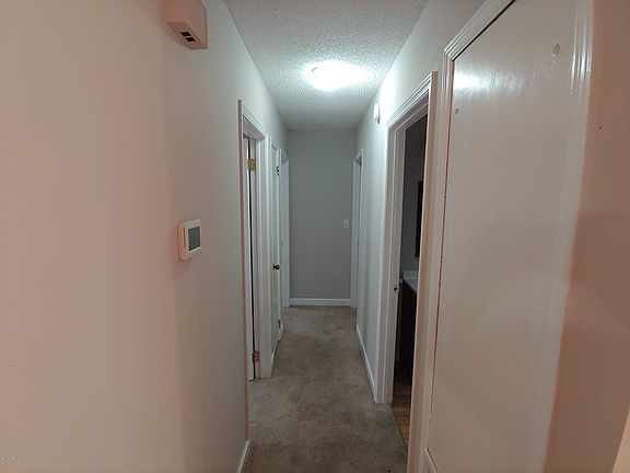 4th image of 8277 Country Creek Blvd
