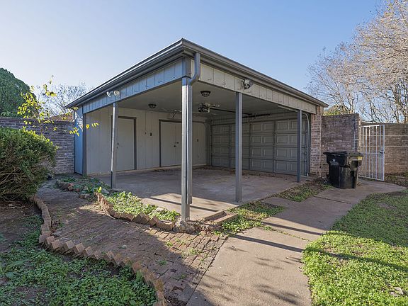 3rd image of 16127 Olive Glen Dr