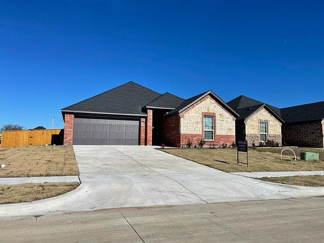 1st image of 122 Apache Dr