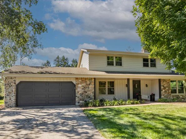 N75W26969 Oakwood Rd