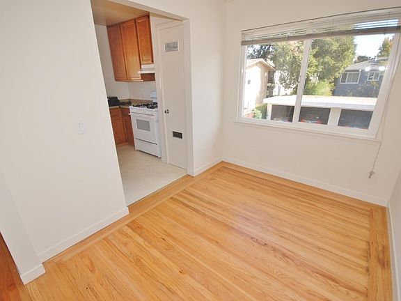 4th image of 727 Menlo Ave