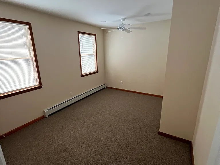 313 Frederick Ave — Photo 7