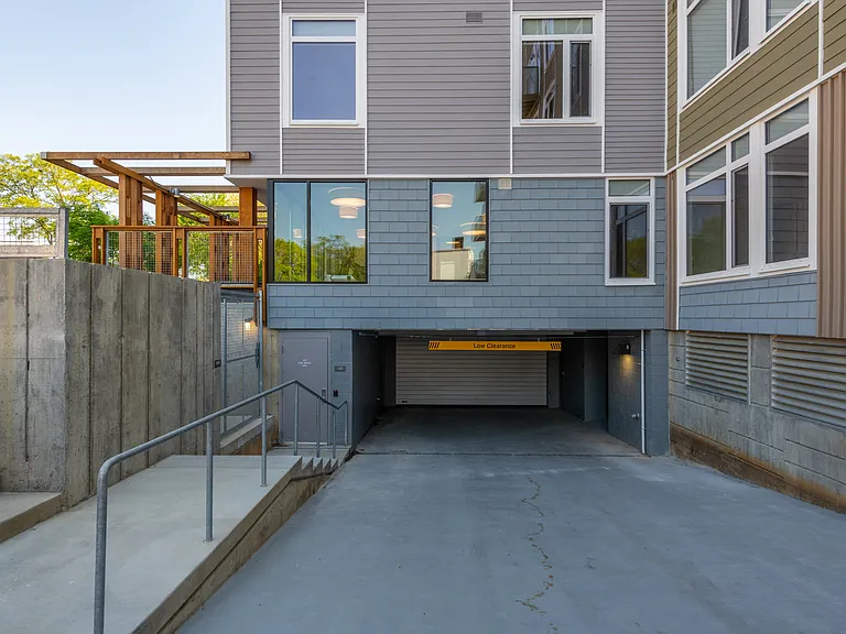 Park77 Apartments — Photo 19