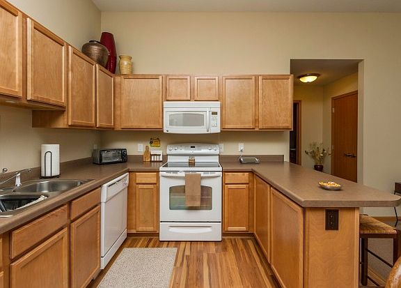 3rd image of 5814 Northglenn Dr #1117660