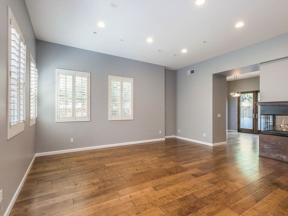 4th image of 5010 N 34th St Unit 2
