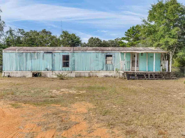 5827 Capitol Dr, Gulf Breeze, FL 32563