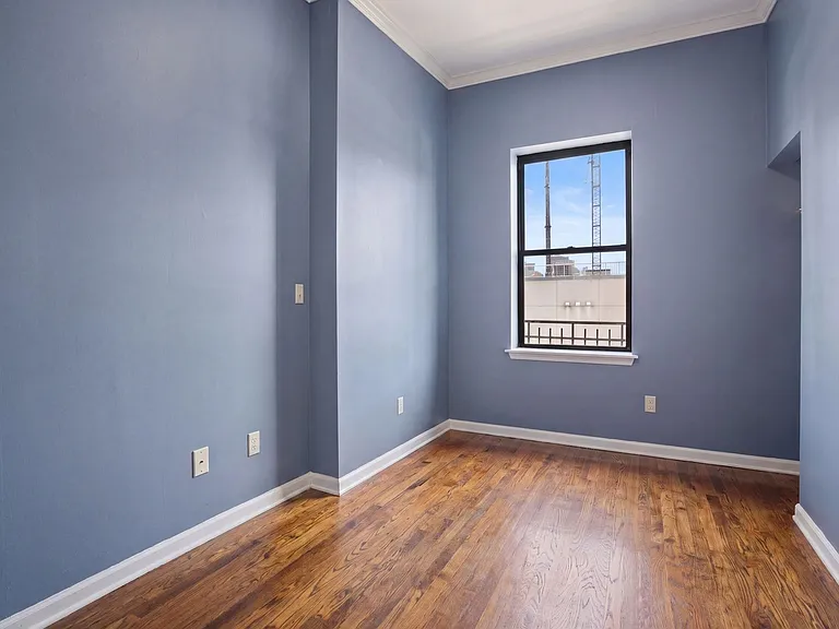 263 1st St #5L — Photo 11