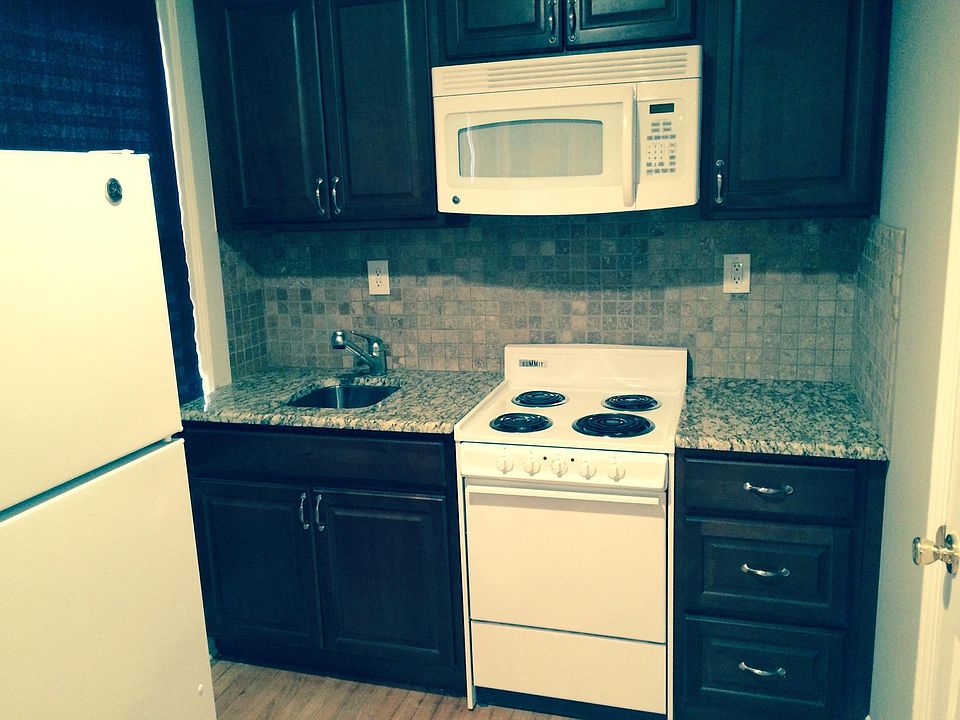 2nd image of 536 Green Village Rd