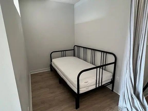 5th image of 210 Victoria St W #3609