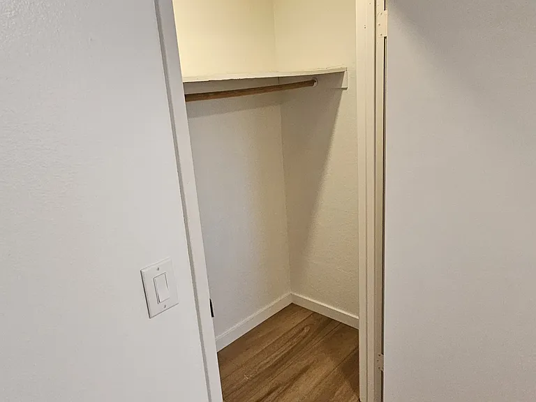 928 24th St NE — Photo 19