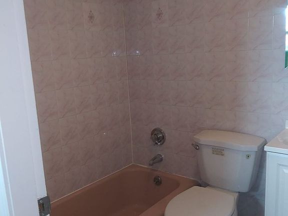 4th image of 12 Harvard Ave APT 5