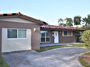 5324 Hayes St, Hollywood, FL 33021