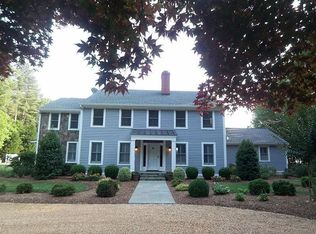 334 Ridge Rd, Hartfield, VA 23071