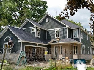 442 N Charlotte St, Palatine, IL 60067