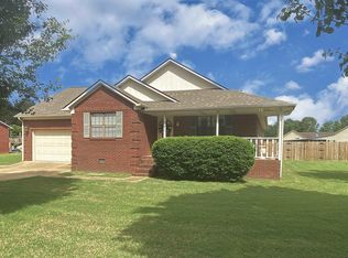 391 Mount Pelia Rd, Martin, TN 38237