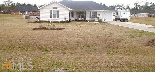 1st image of 3717 SE Arnold Dr