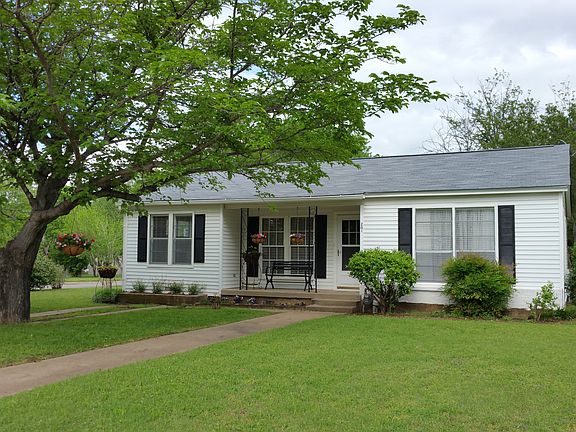 2nd image of 201 Kessler Dr