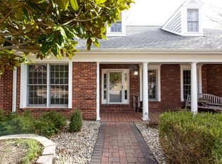 1026 Stonybrook Dr, O'Fallon, IL 62269