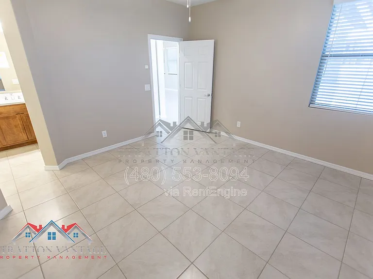 15769 W Voltaire St — Photo 28
