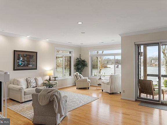 4th image of 15 Spa Creek Lndg Unit A