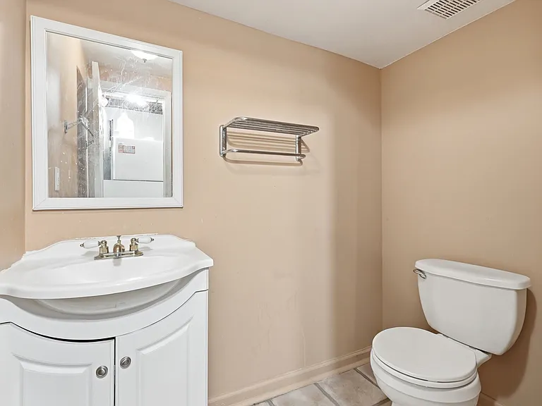 13 Fox Run Ct #C — Photo 3