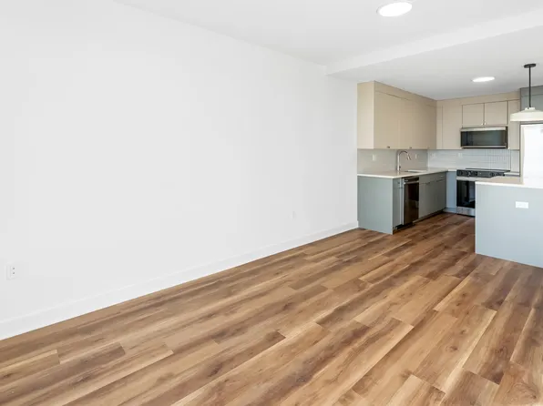 873 Communipaw Avenue image 7 of 19