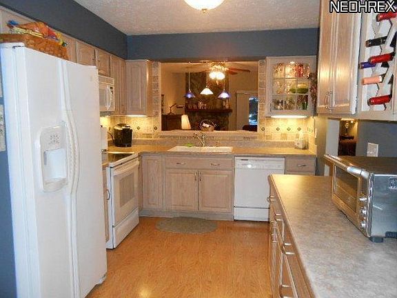 5th image of 10008 Blossom Ln