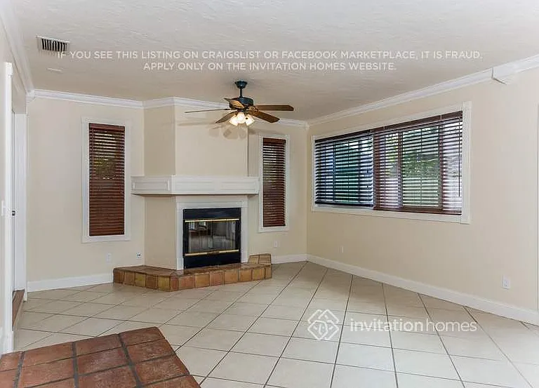 6150 Leslie St — Photo 10