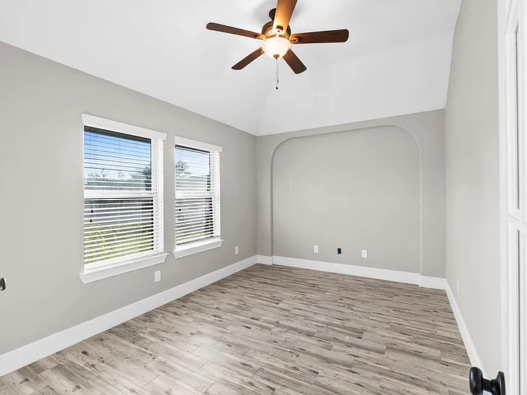9707 Highland Pointe Dr — Photo 5