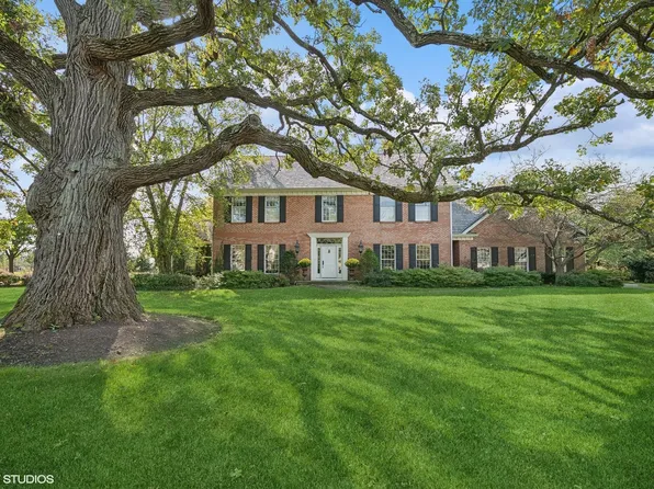 1251 Fiore Dr, Lake Forest, IL 60045