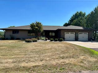 1001 E Cinnabar St, Bessemer, MI 49911