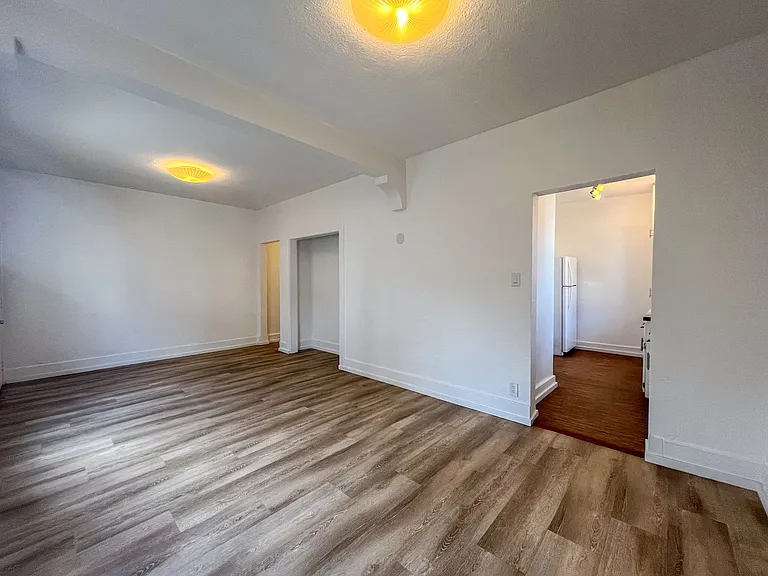 3956 W 27th St — Photo 10