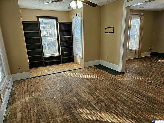 5th image of 1115 N Grant Ave