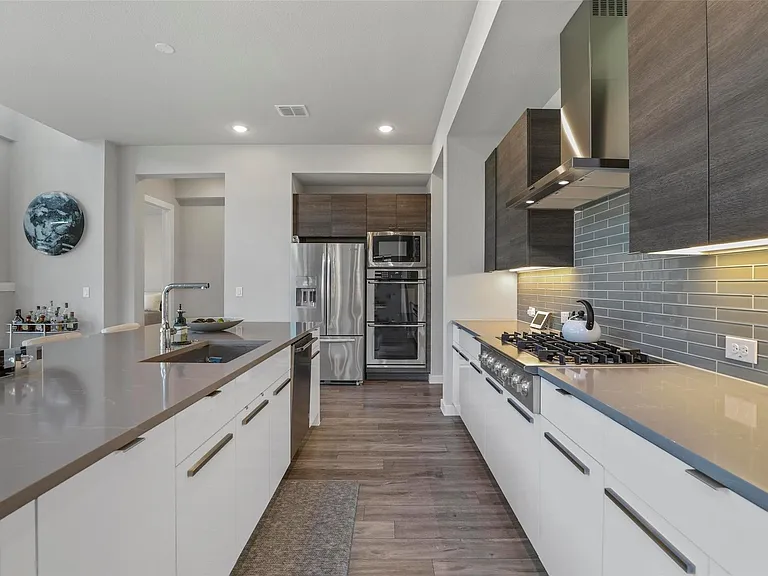 5322 Statesman Ln — Photo 10