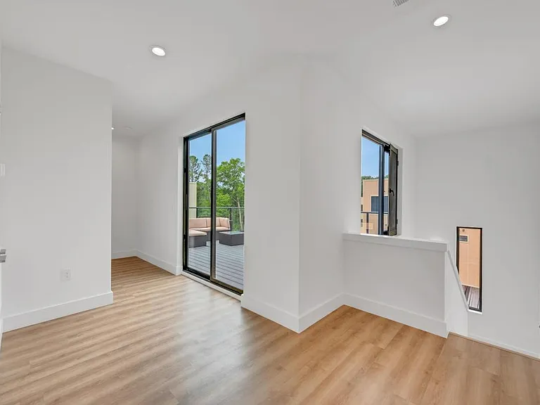 1125 Nova St — Photo 24