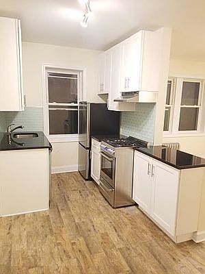 3rd image of 2079 32nd St APT B1