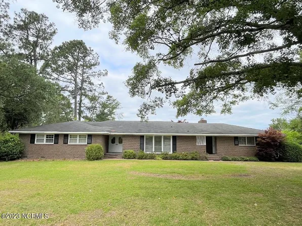 2002 Lake Drive, Laurinburg, NC 28352