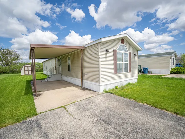 127 Saint Pauls Dr, Bourbonnais, IL 60914